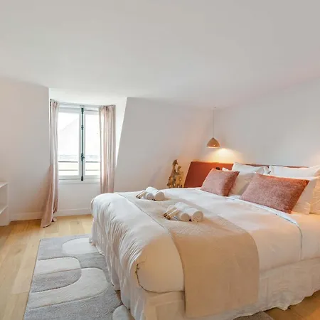 Luxurious Flat With Ac & Lift - Luxembourg Gardens Apartment